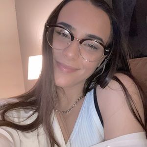 Meet your Posher, Laney